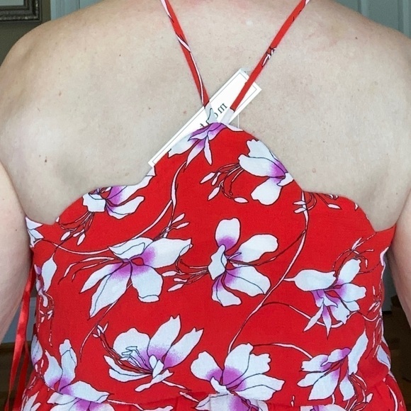 MONTEAU Red Floral Peplum Top - Picture 3 of 8
